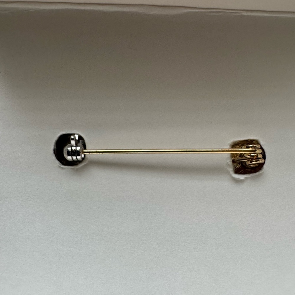 Liz Claiborne- brooch. never used. - Picture 4 of 6